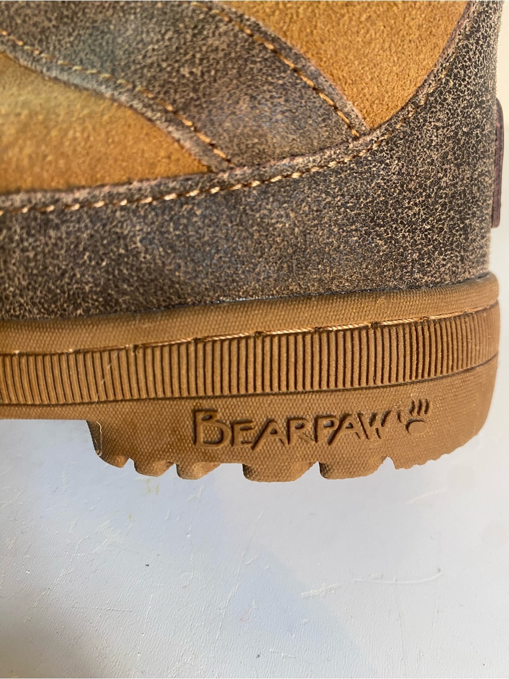 BearPaw Serena Suede Knit Lace Up Leather Sherpa Lined Shearling Boots
Size 9 - Picture 7 of 16